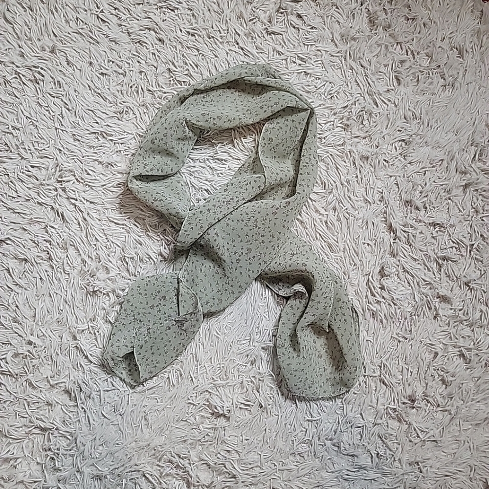 Isabella Scarf Ditzy Floral Country Flowers Coquette Lightweight Spring Summer ✨